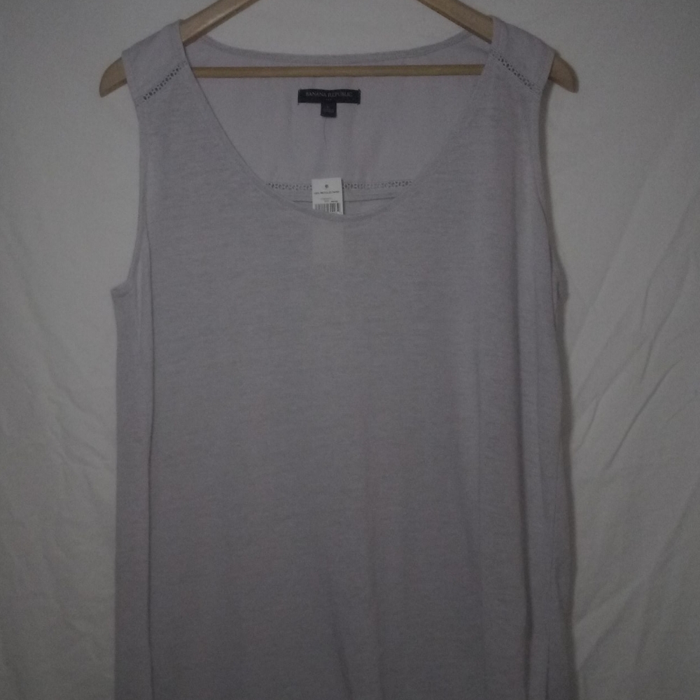 Brand New Banana Republic Sleeveless Blouse Lg